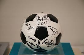 《索尼克 缤纷色彩 究极版》介绍“星光嘉年华”和“派勒那威斯”