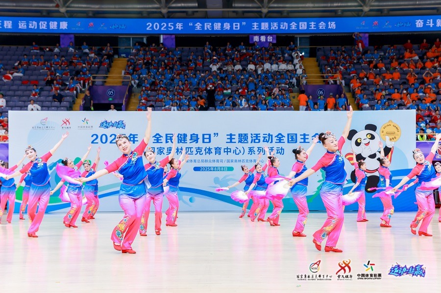 汉堡3-2逆转云达不莱梅，波尔森破门，卢卡-武什科维奇建功